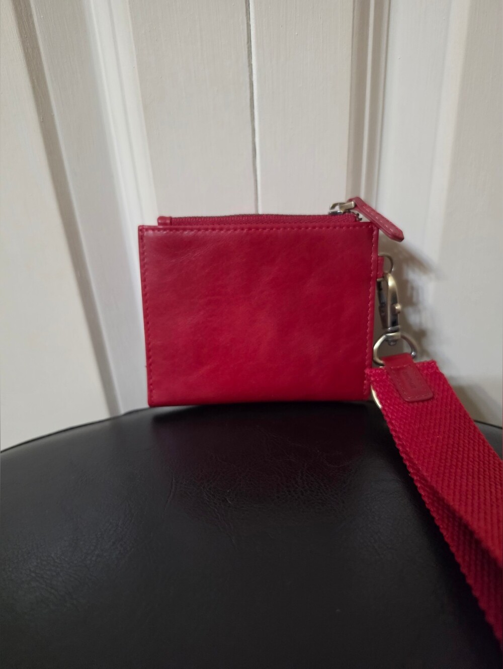 Andar The Lo/Color: Ruby - Picture 2 of 6